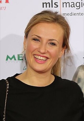 Ania Niedieck spielt Isabelle Reichenbach