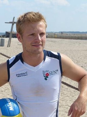 Niklas Osterloh spielt Paul Wiedmann